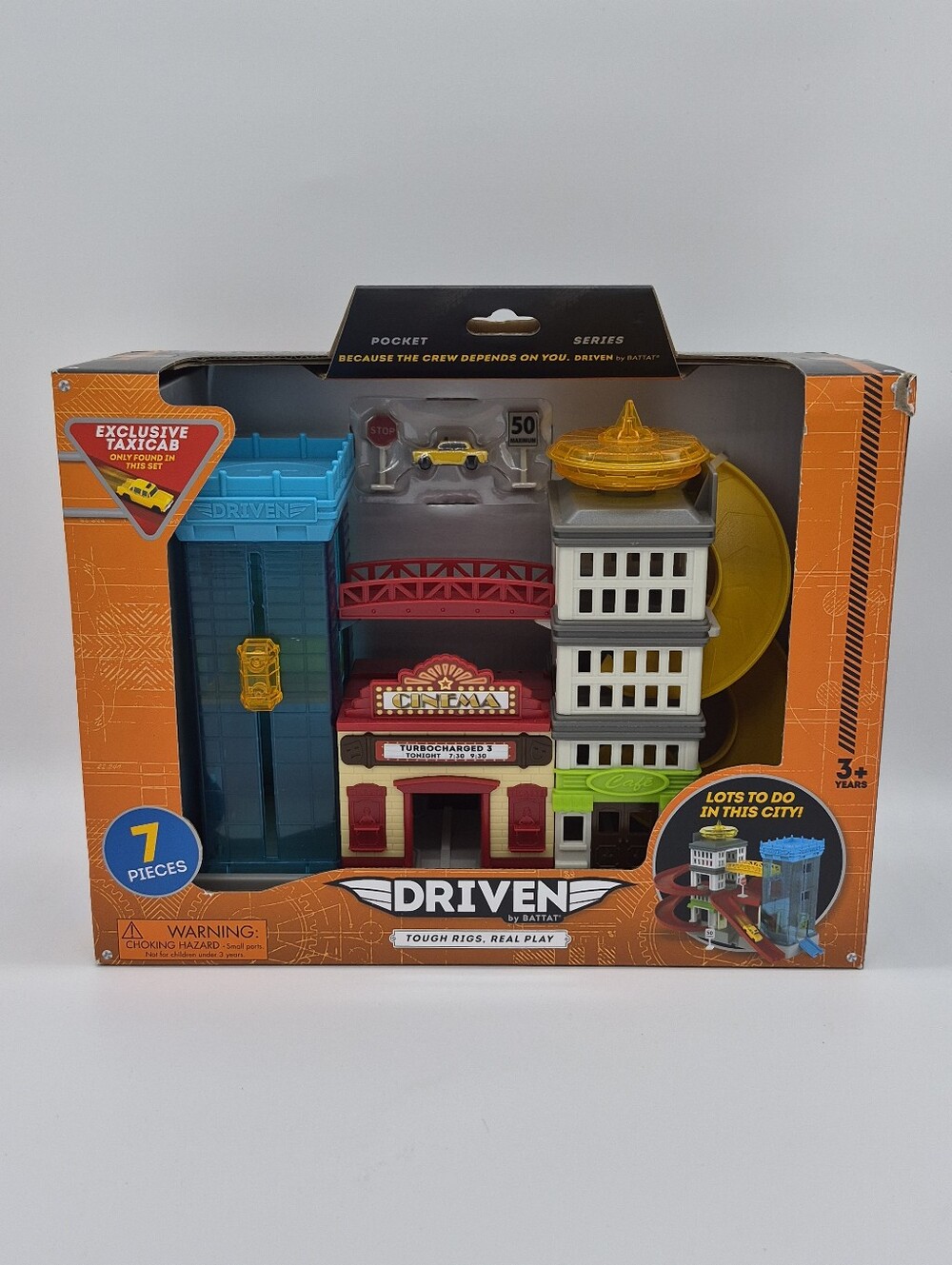 NEW Driven by Battat Big City Cruisin' Pocket Series Playset w/ Exclusive Taxi